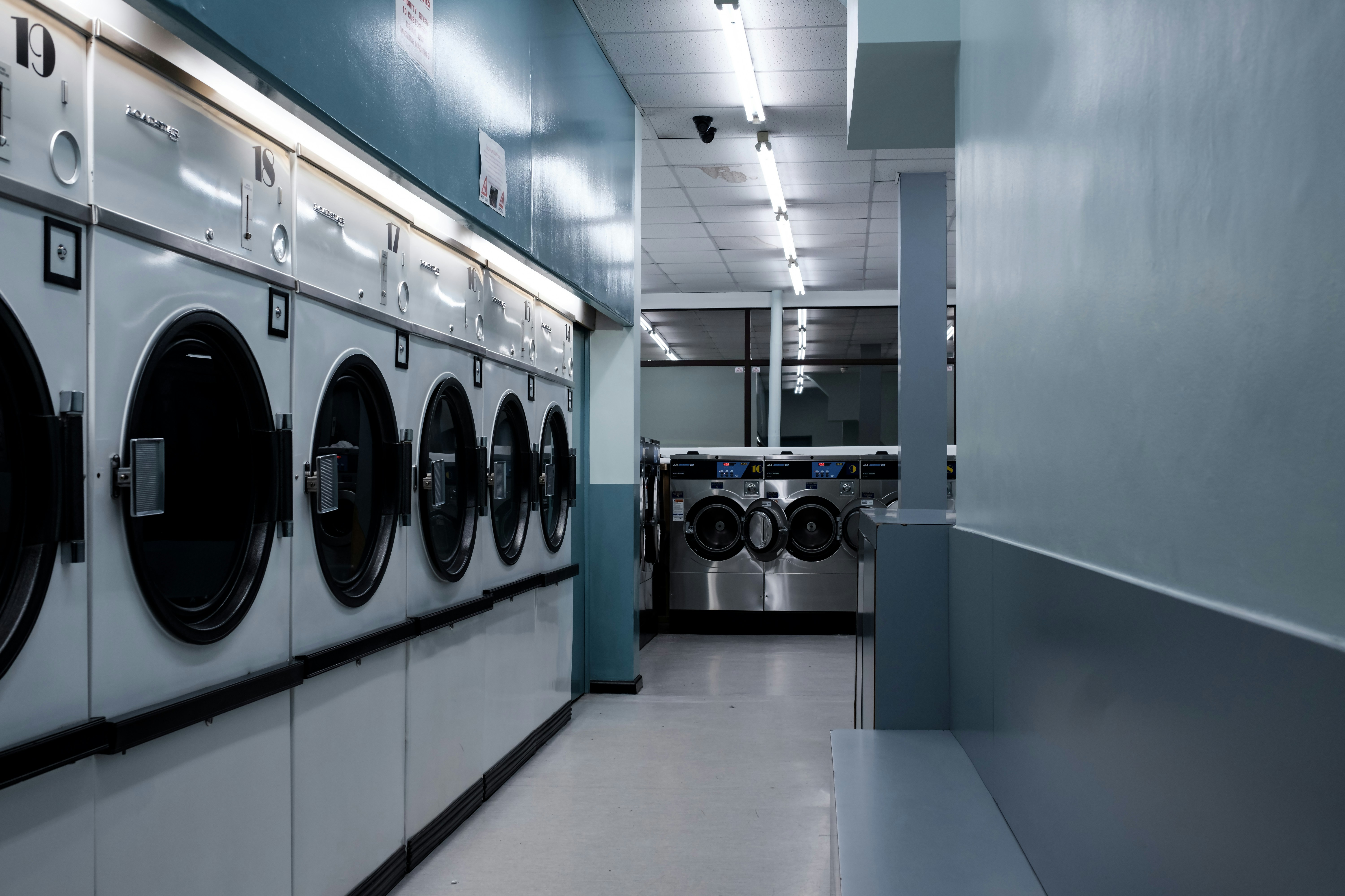 Clean And Quiet Laundromat